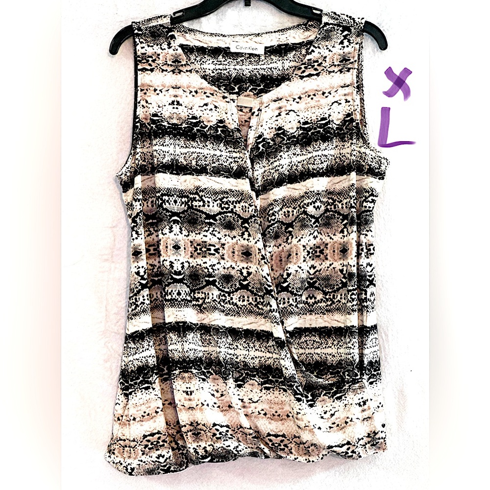 LADIES BLACK, WHITE & PINK SLEEVELESS TOP